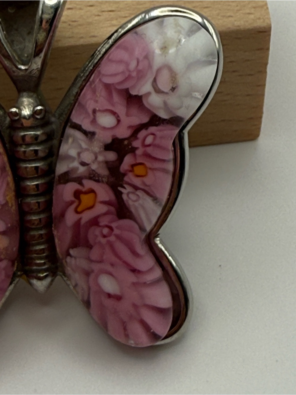 Karis Signed Butterfly Pendant Pink Floral Millefiori Glass Silver Tone Jewelry - Picture 3 of 7